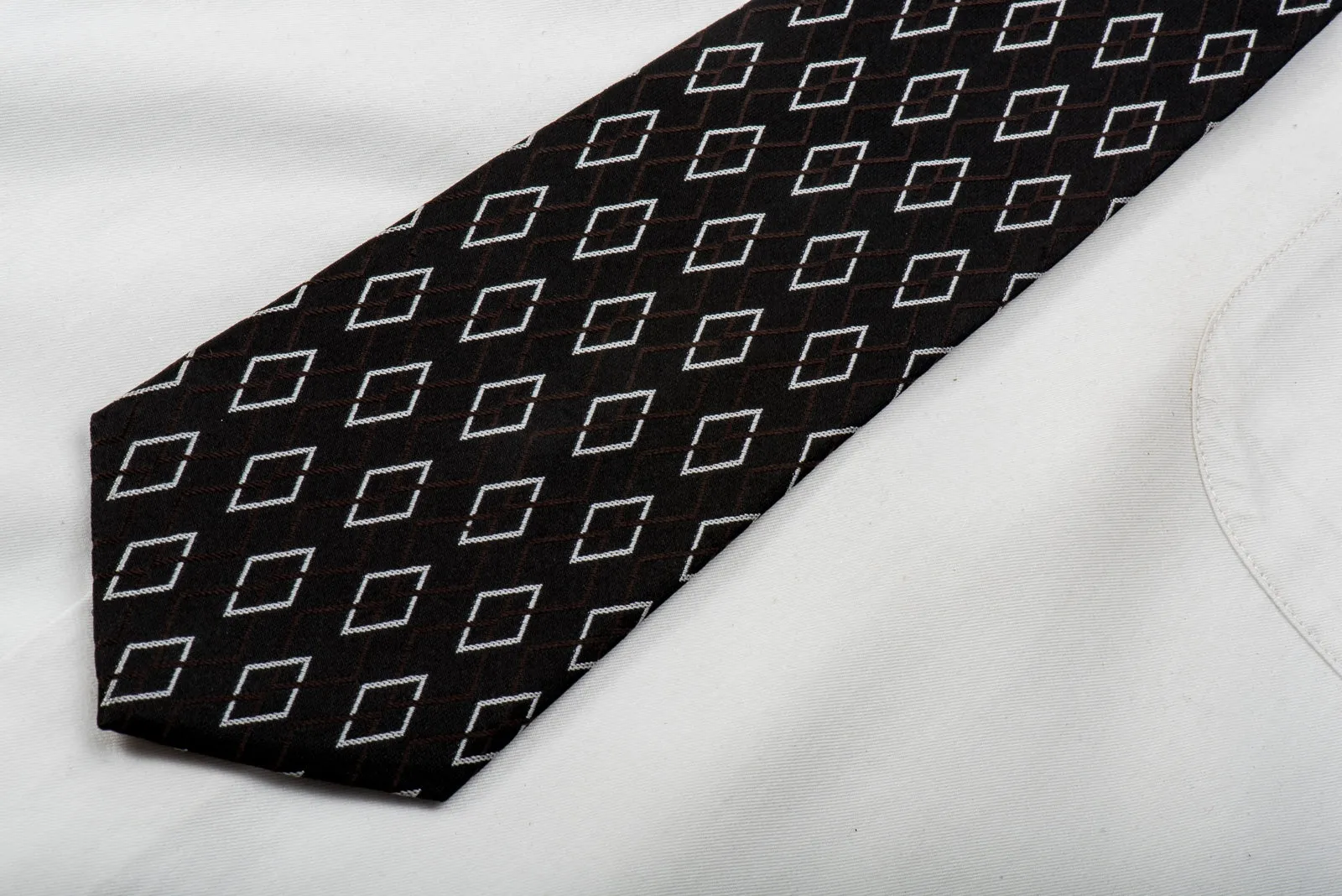 The Shirts Studio Skinny Silk Necktie Silver Harlequins On Black